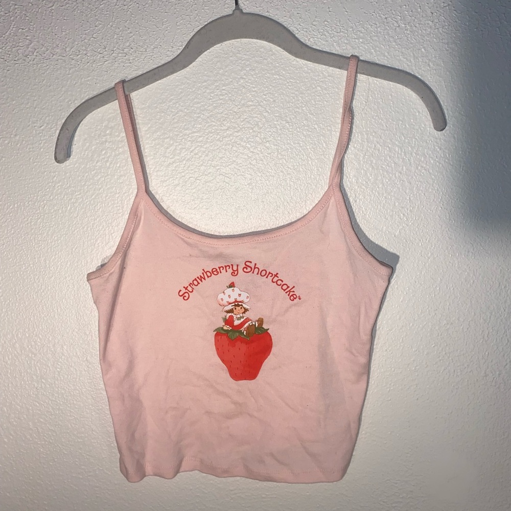 Strawberry shortcake pink cropped tank top